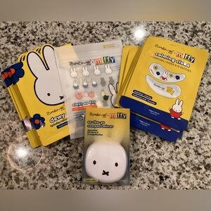 RARE- The Crème shop x Miffy 12-Piece Skincare Set with CUTE Mirror - BRAND NEW